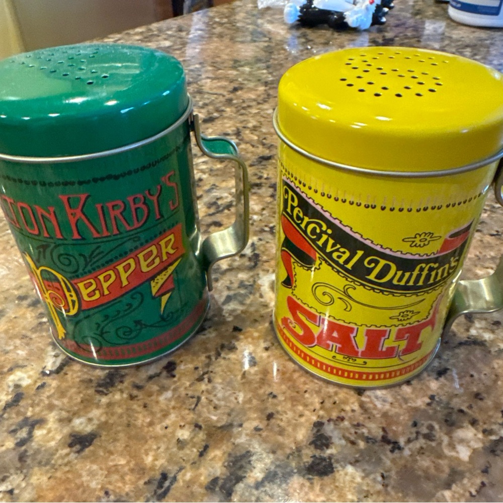 Vintage Tin Can Percival Duffin's Elton Kirby's Salt & Pepper Shaker Set Handles
